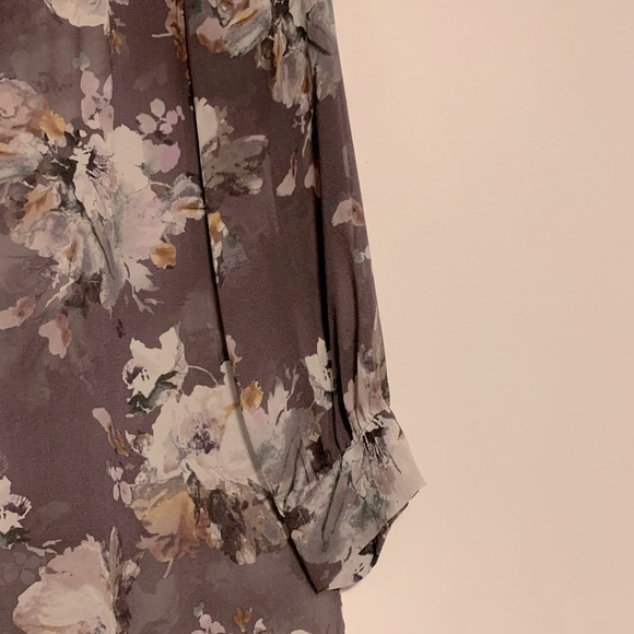 Joie 100% Silk floral blouse Size Small - Picture 2 of 3